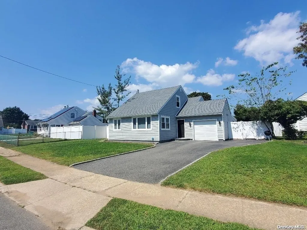 48 Camp Road Massapequa NY 11758