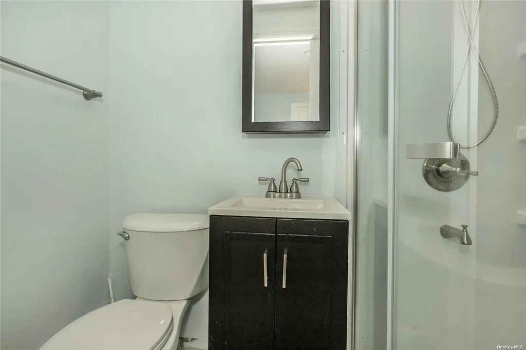 32 Northcote Road Westbury NY 11590