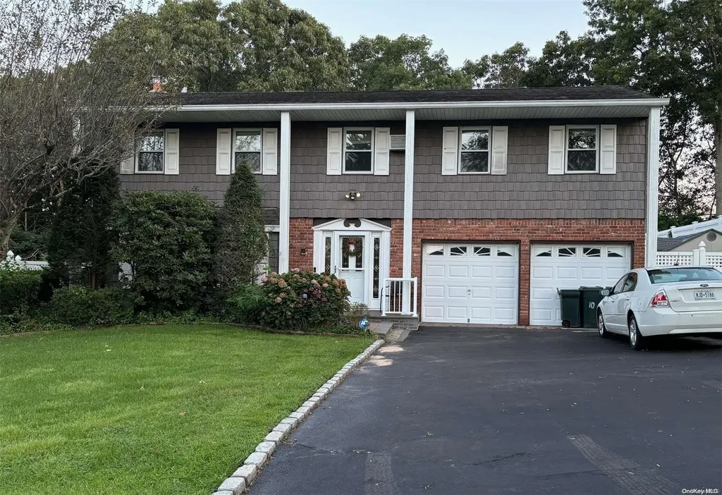 10 Abbot Road Smithtown NY 11787
