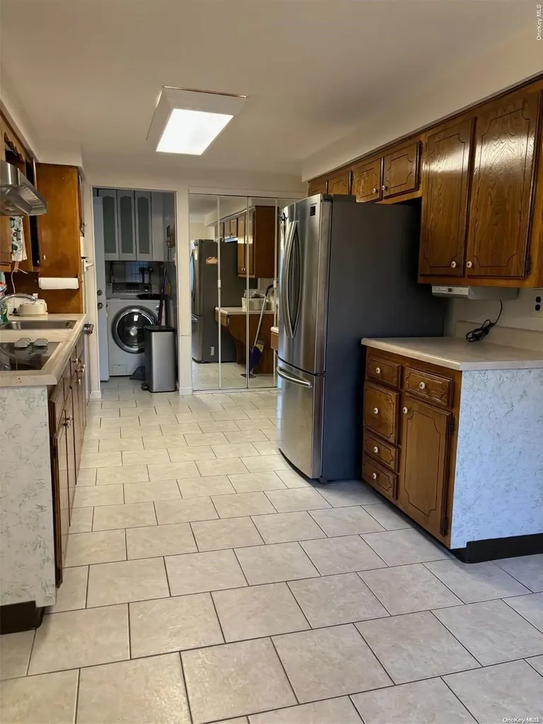 10 Abbot Road Smithtown NY 11787