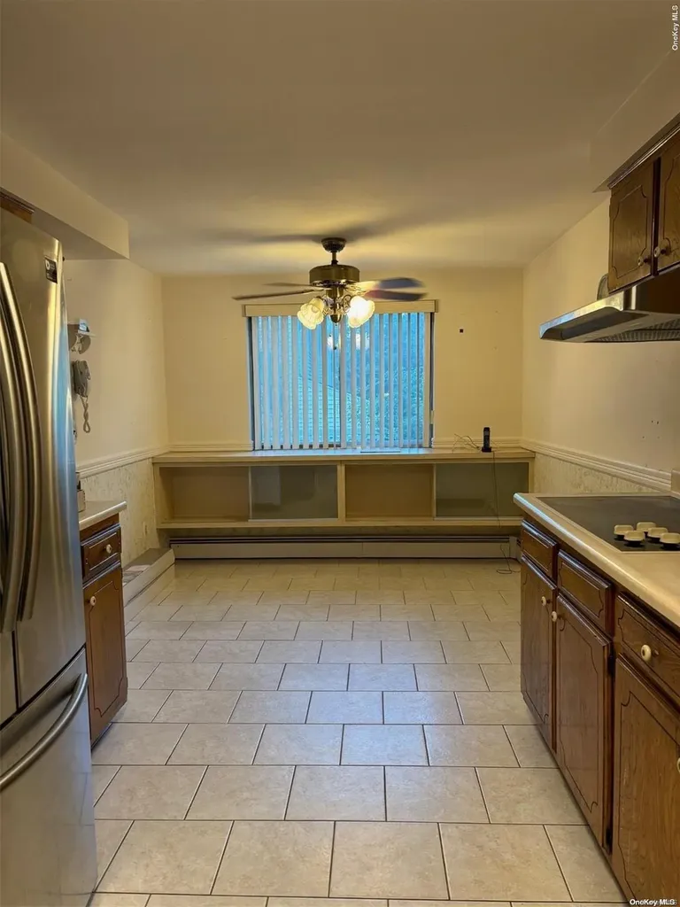 10 Abbot Road Smithtown NY 11787
