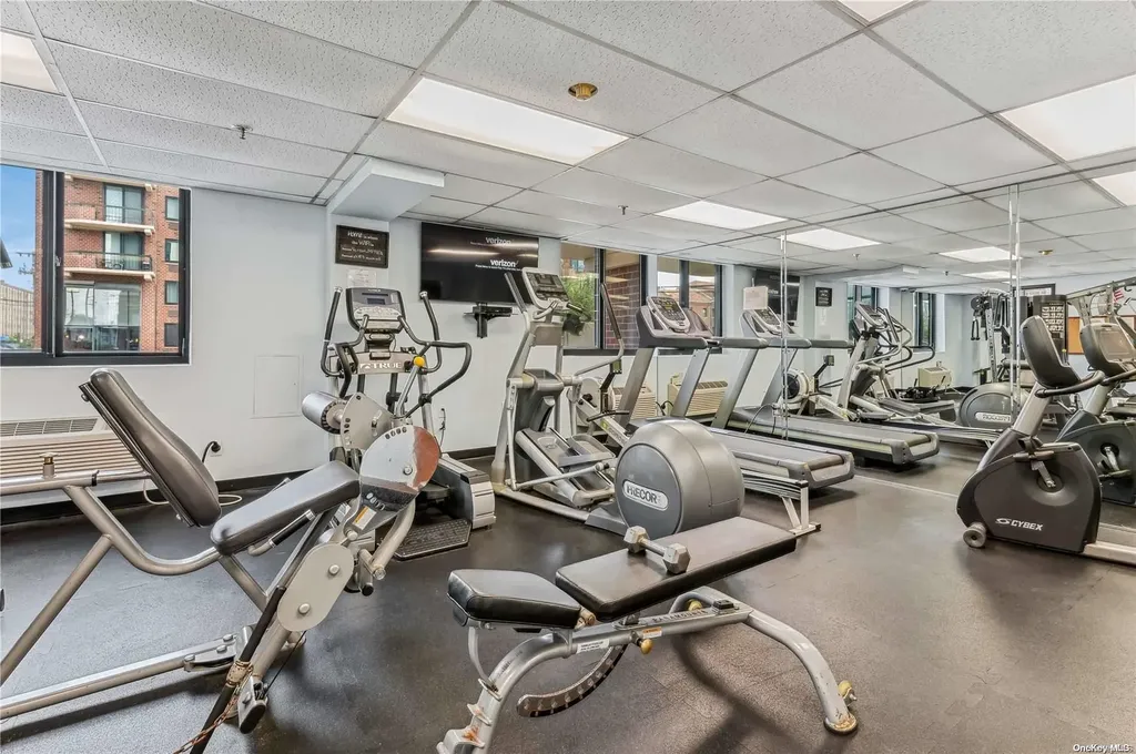 750 W Broadway Long Beach NY 11561