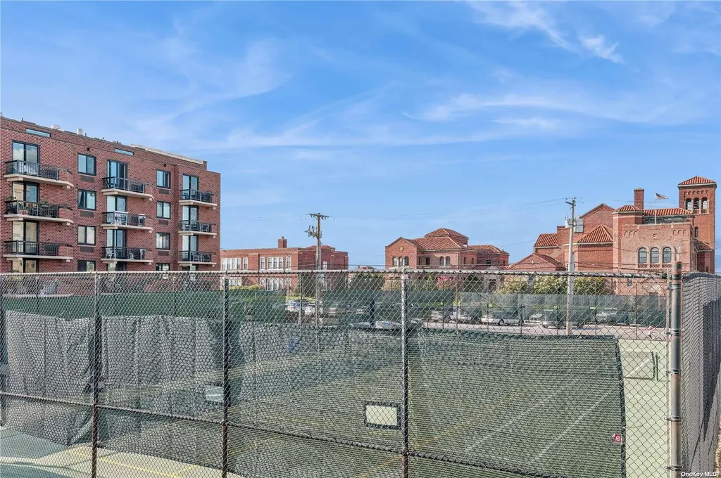 750 W Broadway Long Beach NY 11561