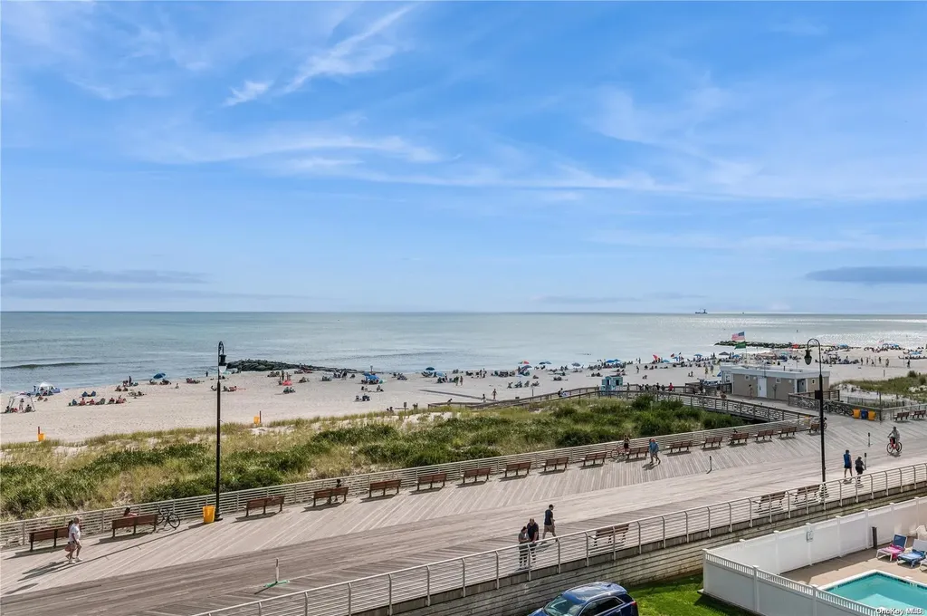 750 W Broadway Long Beach NY 11561