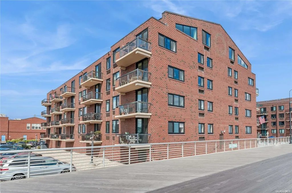 750 W Broadway Long Beach NY 11561