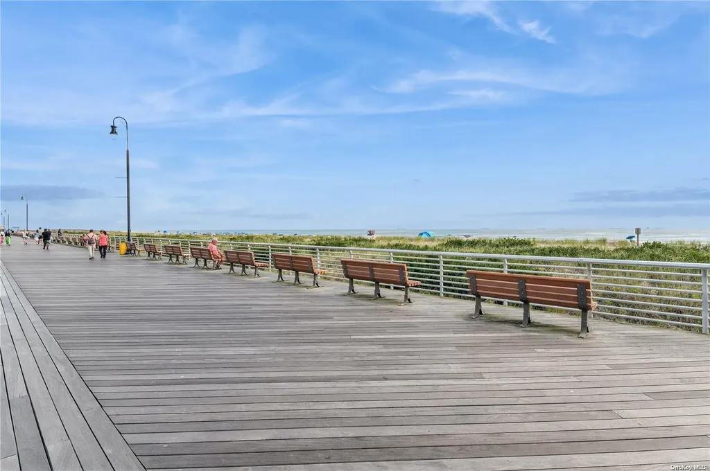 750 W Broadway Long Beach NY 11561
