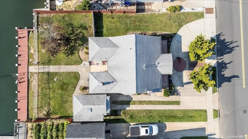 660 Guy Lombardo Avenue Freeport NY 11520