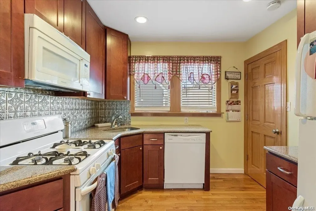 660 Guy Lombardo Avenue Freeport NY 11520