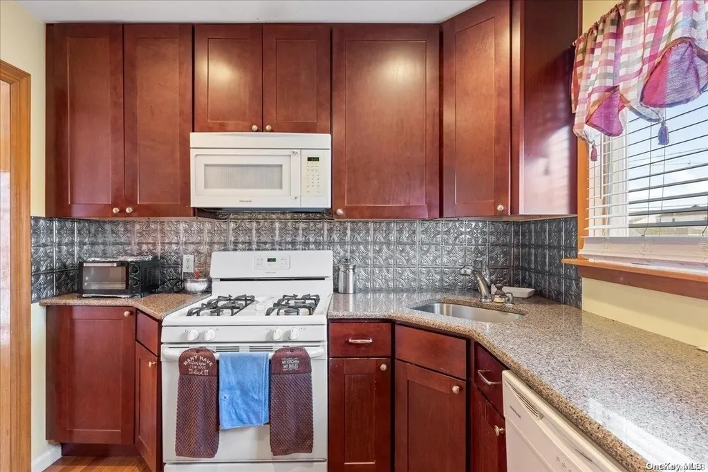 660 Guy Lombardo Avenue Freeport NY 11520