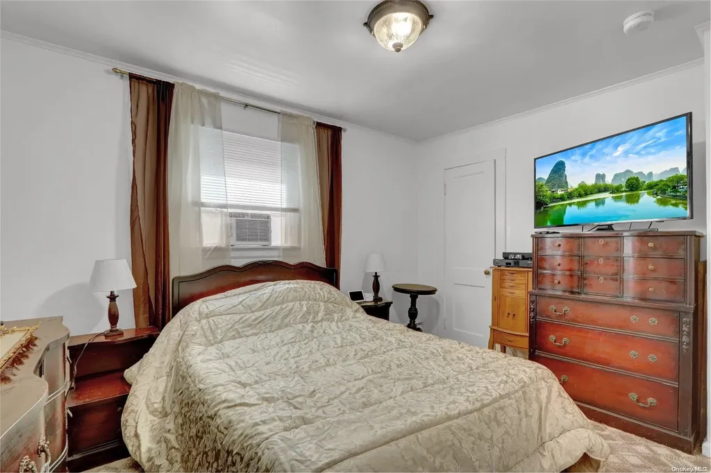 71 Mayhew Avenue Babylon NY 11702