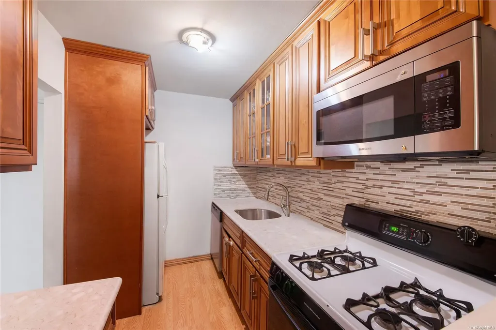 2930 W 5th Street Brooklyn NY 11224