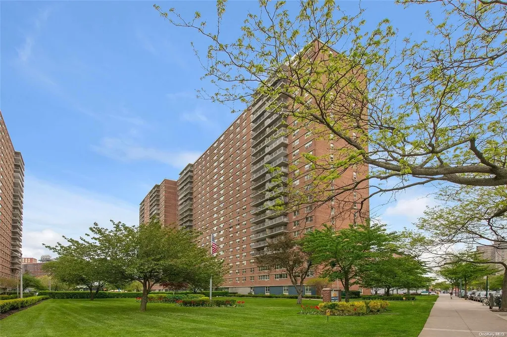2930 W 5th Street Brooklyn NY 11224