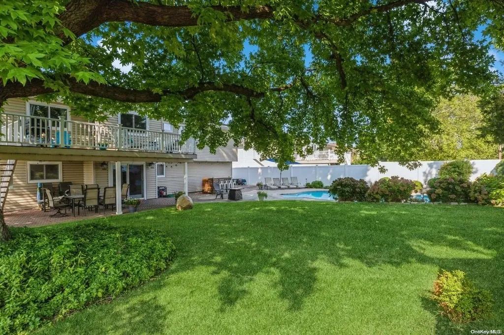91 Harvest Lane Commack NY 11725