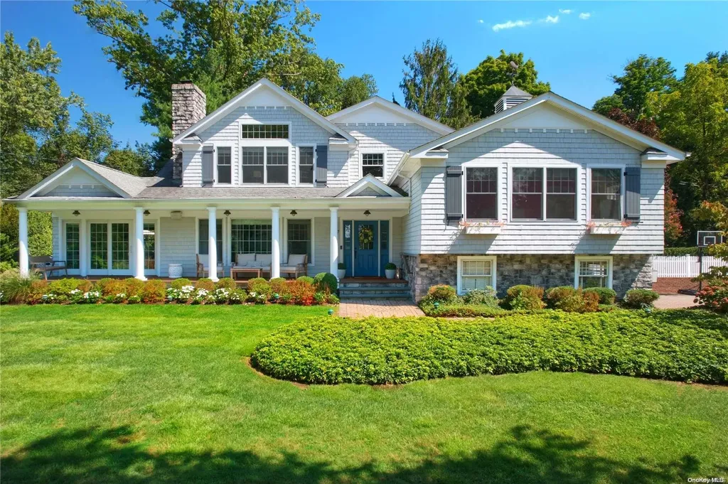 7 Gulls Cove Manhasset NY 11030