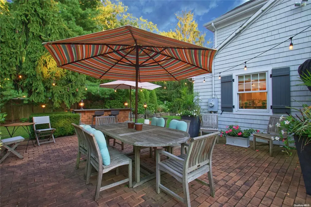 7 Gulls Cove Manhasset NY 11030