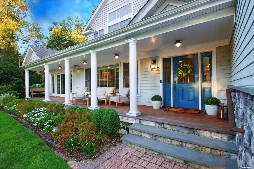 7 Gulls Cove Manhasset NY 11030