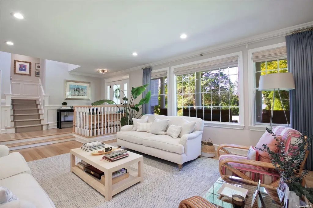 7 Gulls Cove Manhasset NY 11030
