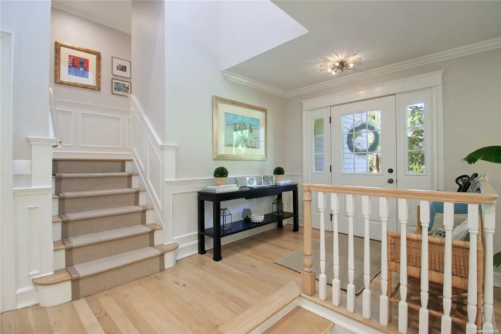 7 Gulls Cove Manhasset NY 11030