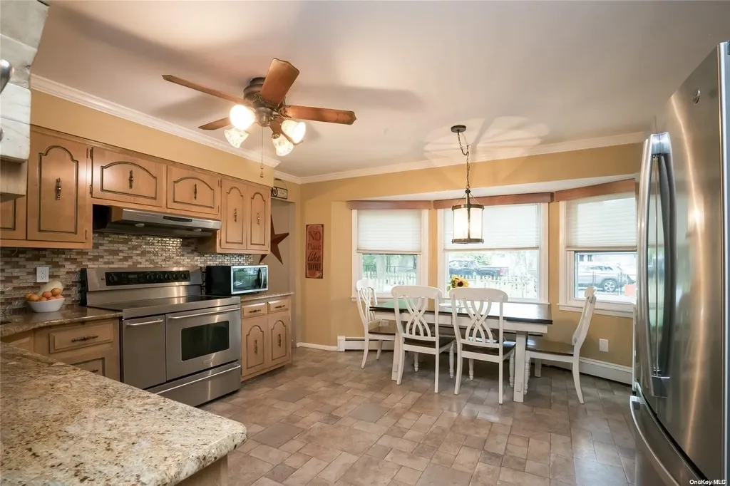 178 Old Willets Path Smithtown NY 11787