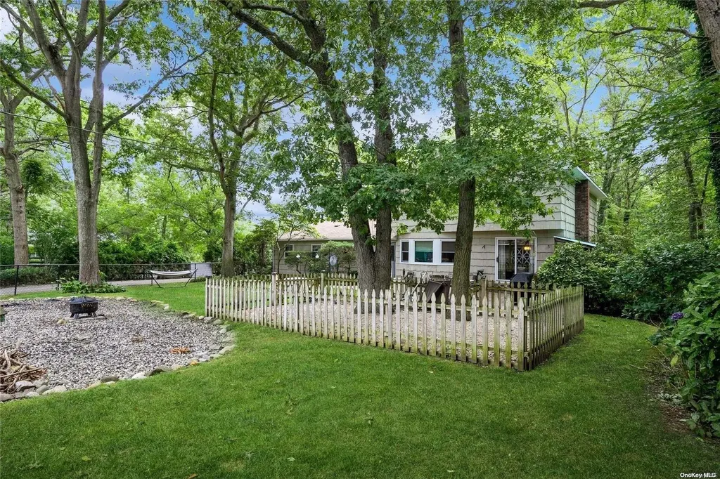 178 Old Willets Path Smithtown NY 11787