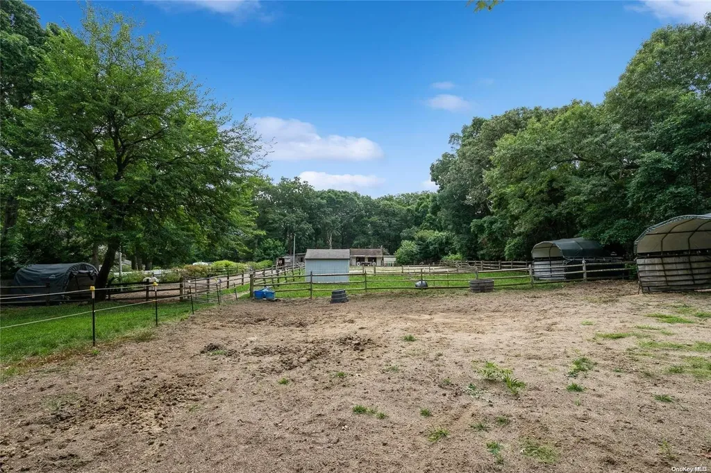178 Old Willets Path Smithtown NY 11787