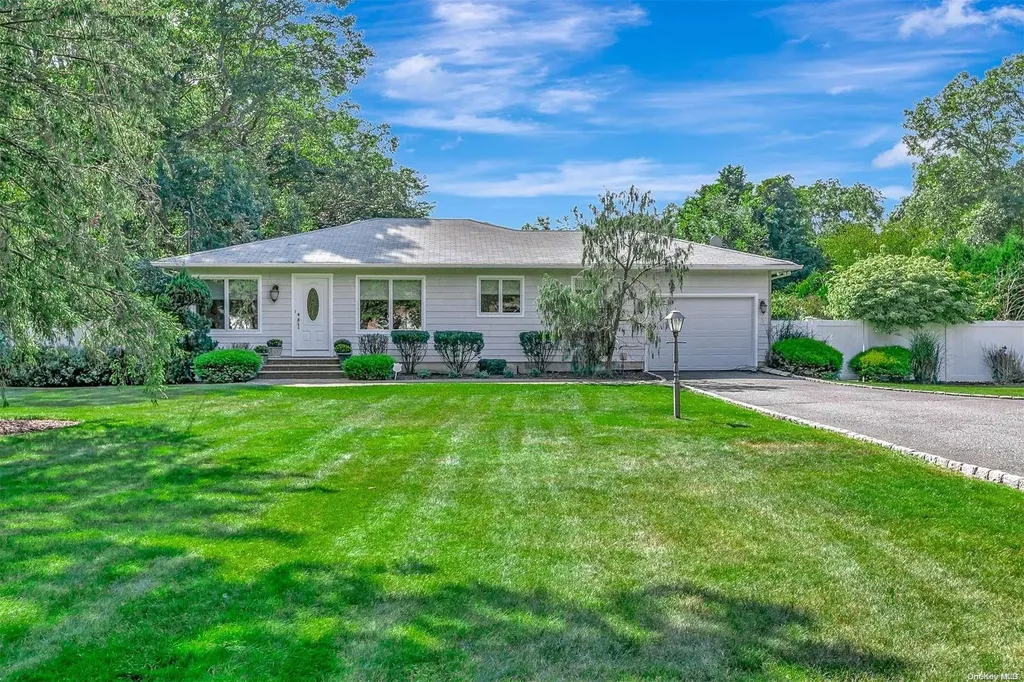 60 Robinson Avenue East Patchogue NY 11772