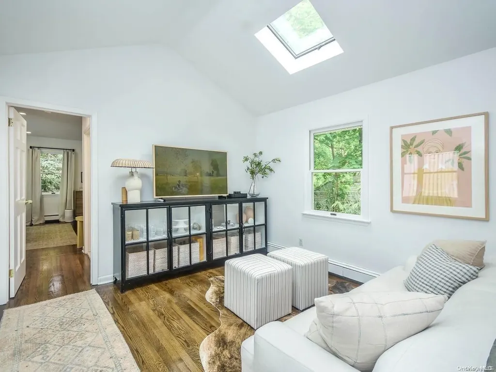 2 Locust Place Sea Cliff NY 11579