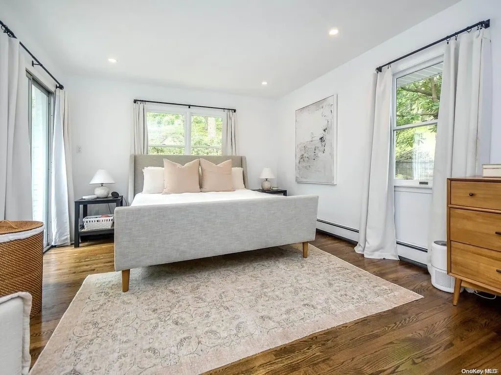 2 Locust Place Sea Cliff NY 11579