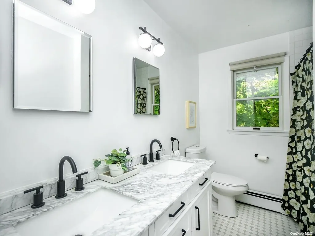 2 Locust Place Sea Cliff NY 11579