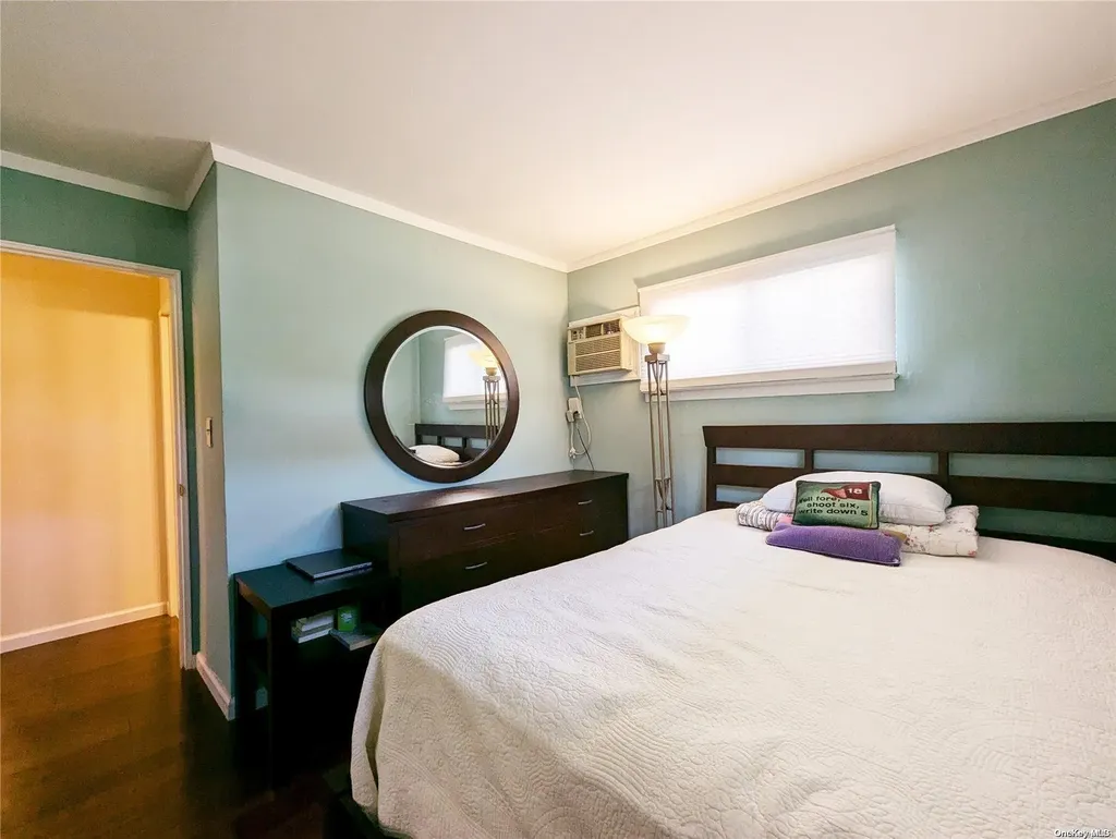 35 Main Parkway Plainview NY 11803