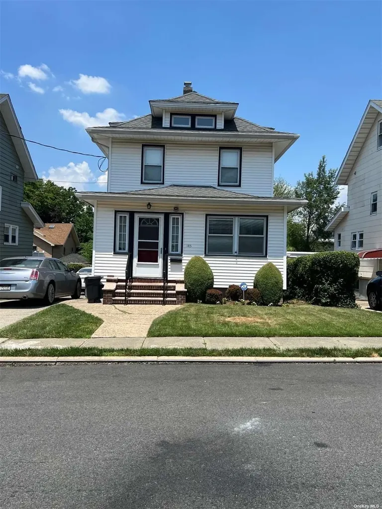 185 Utter Avenue Staten Island NY 10314