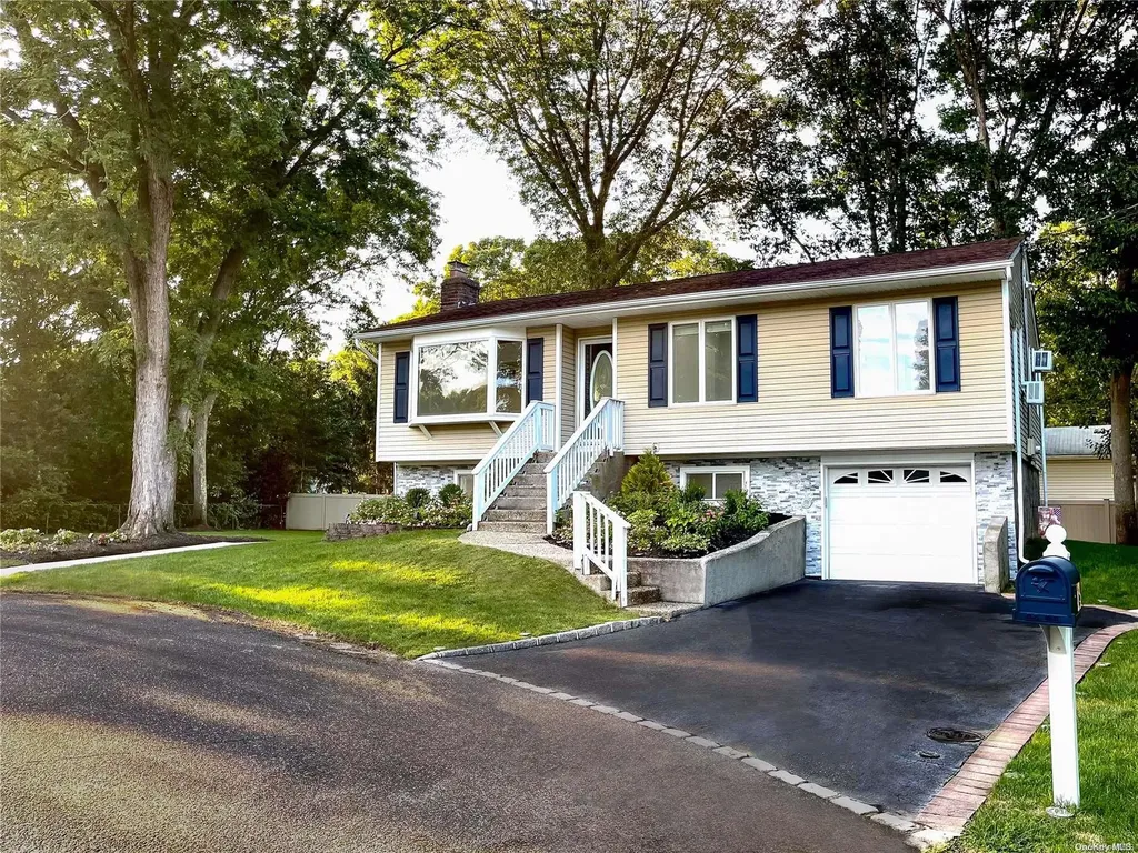 25 Spruce Street Centereach NY 11720