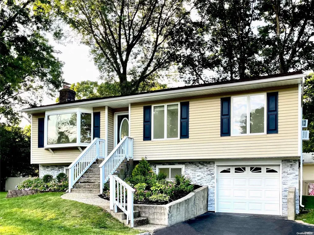 25 Spruce Street Centereach NY 11720