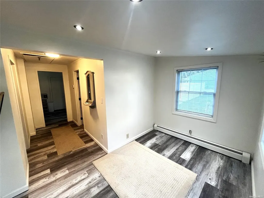 204 Whittier Drive Mastic Beach NY 11951