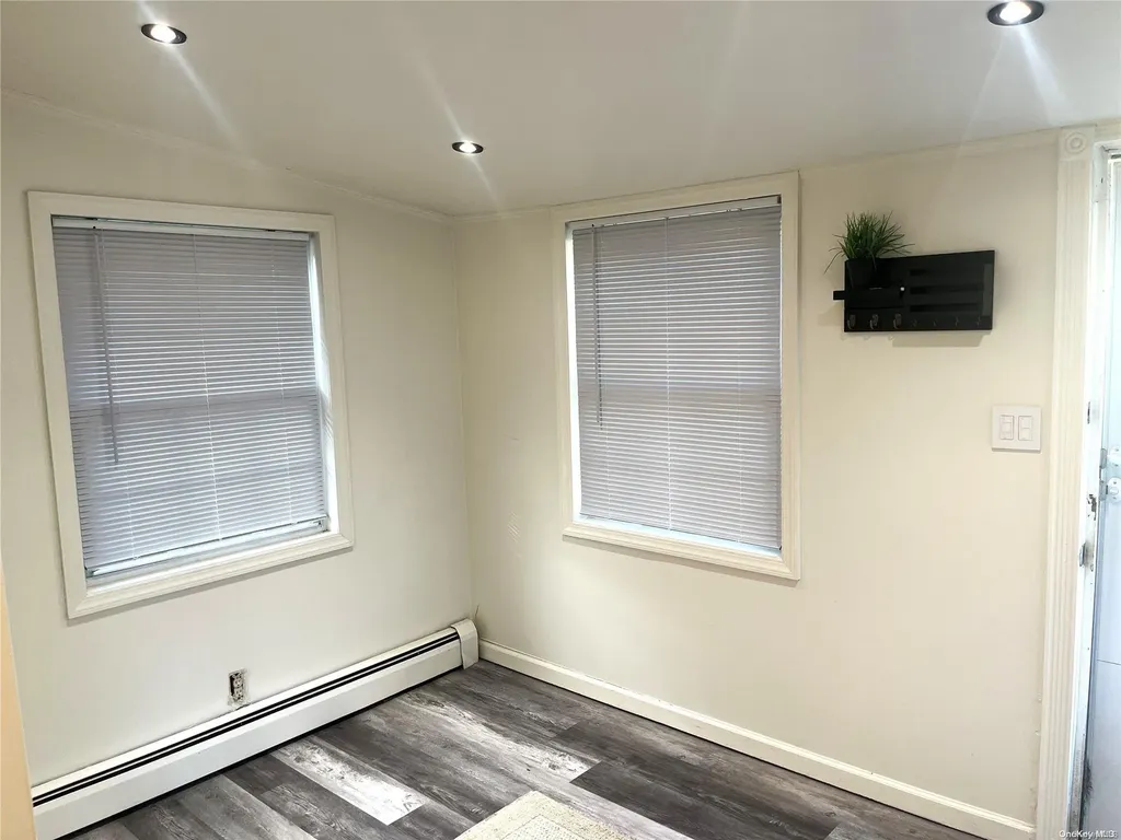 204 Whittier Drive Mastic Beach NY 11951