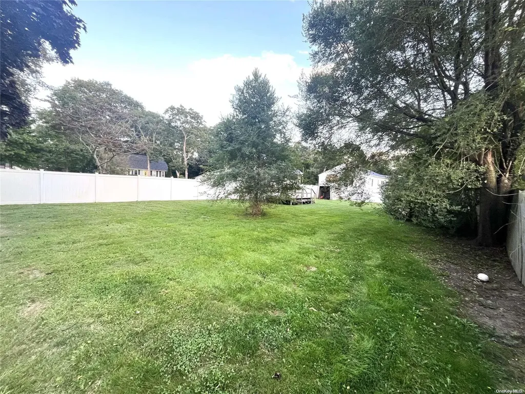204 Whittier Drive Mastic Beach NY 11951