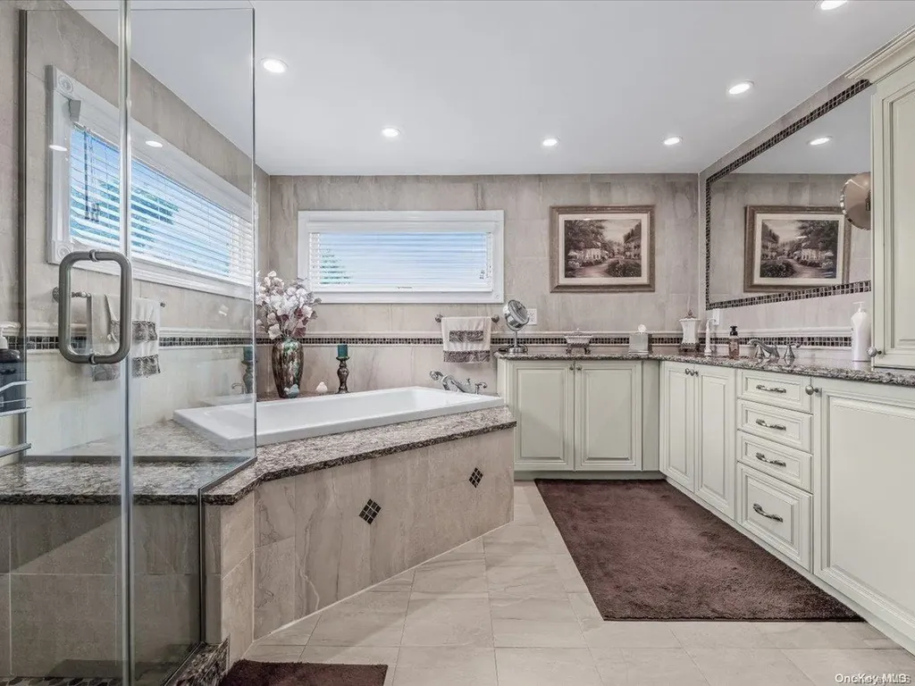 27 Robinson Drive Bethpage NY 11714