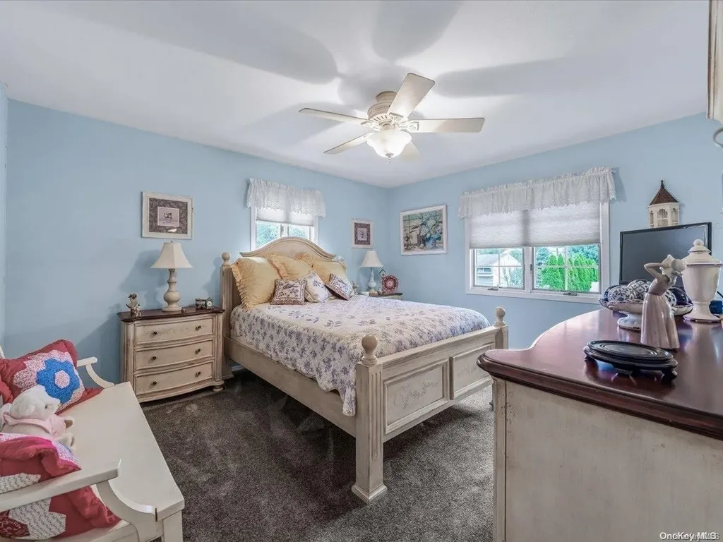 27 Robinson Drive Bethpage NY 11714