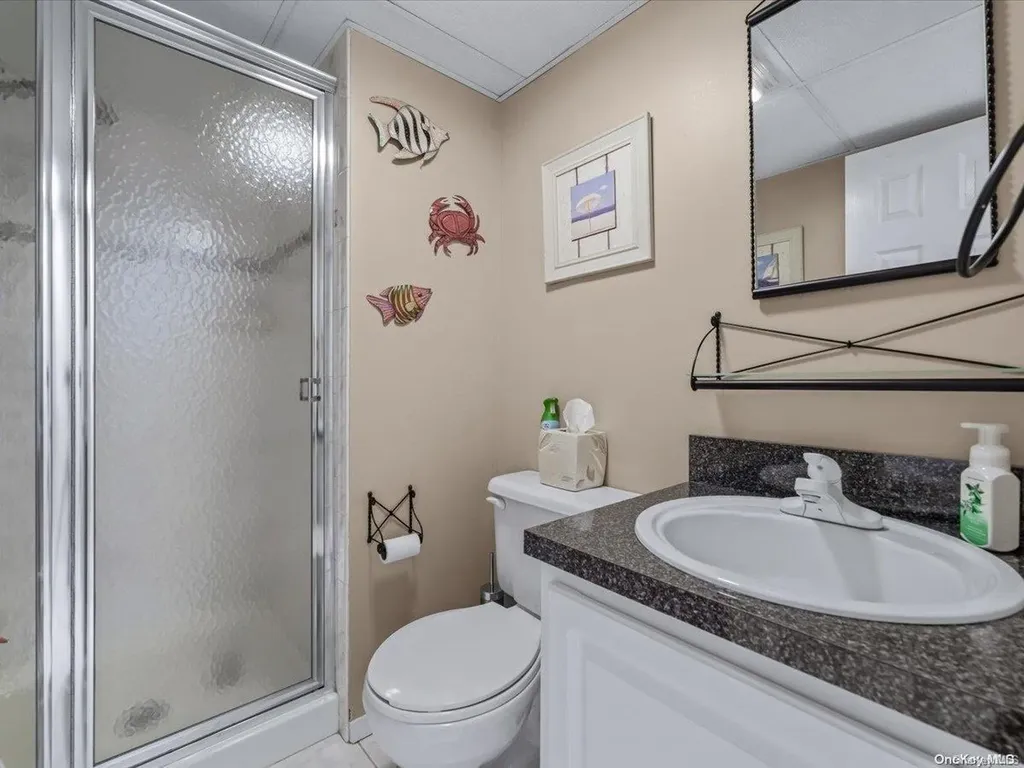 27 Robinson Drive Bethpage NY 11714