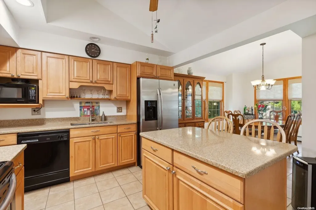 49 Whittier Avenue Medford NY 11763