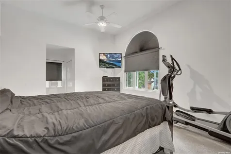 79 Muncy Avenue West Babylon NY 11704