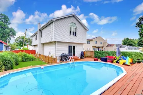 79 Muncy Avenue West Babylon NY 11704