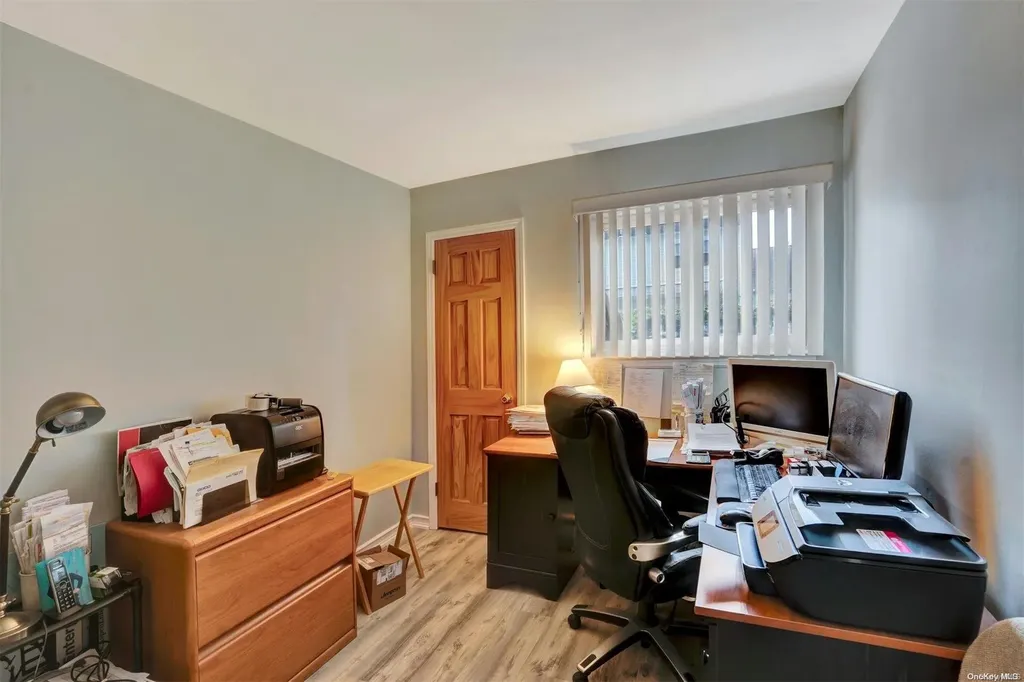 6 Roxborough Avenue Patchogue NY 11772