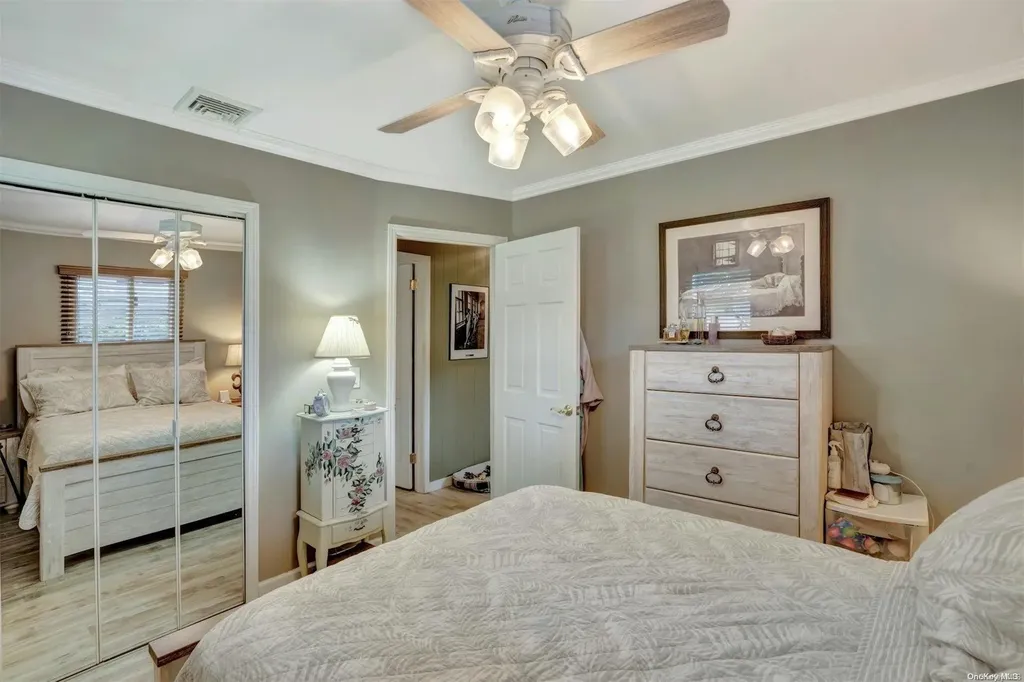 6 Roxborough Avenue Patchogue NY 11772