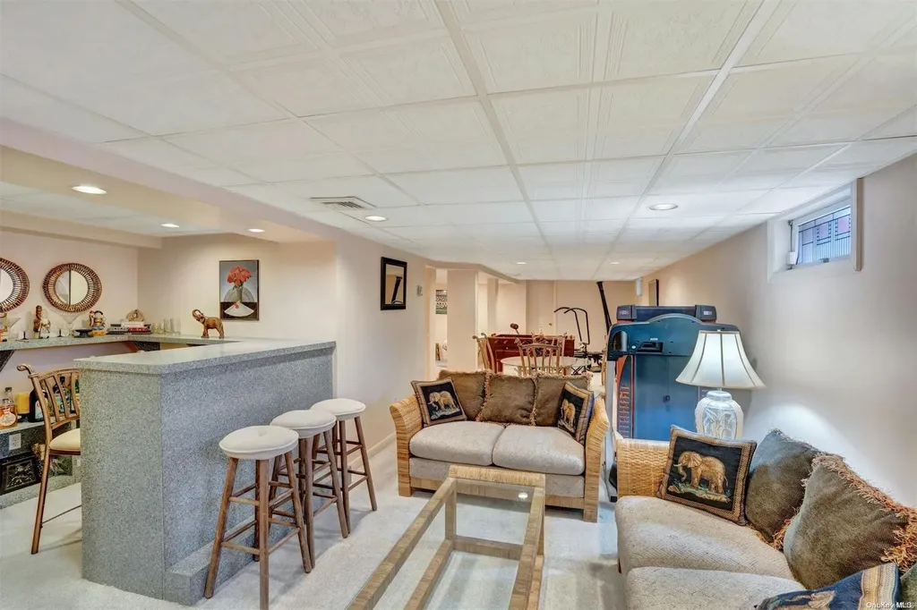 6 Roxborough Avenue Patchogue NY 11772