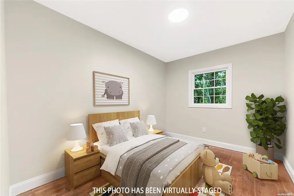 33 Beverly Road Smithtown NY 11787