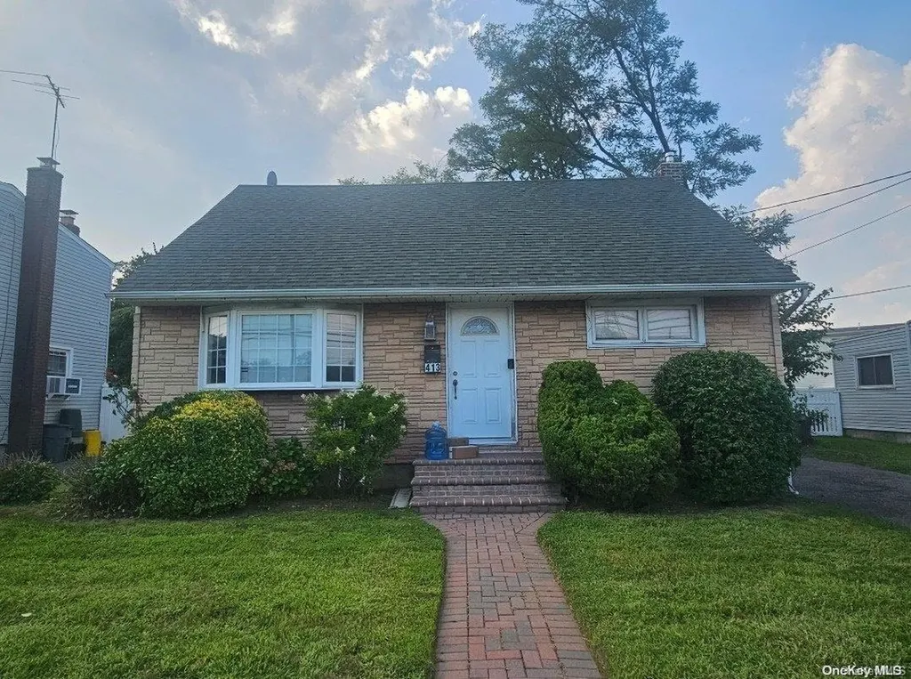 413 Sheridan Boulevard Inwood NY 11096