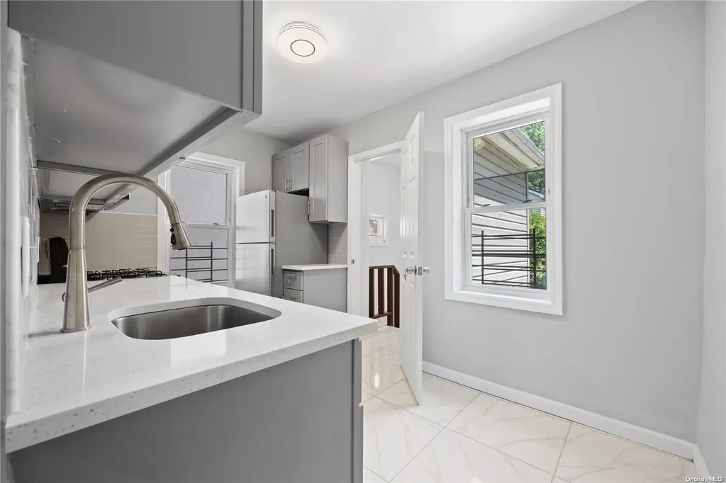283 E 42nd Street Brooklyn NY 11203