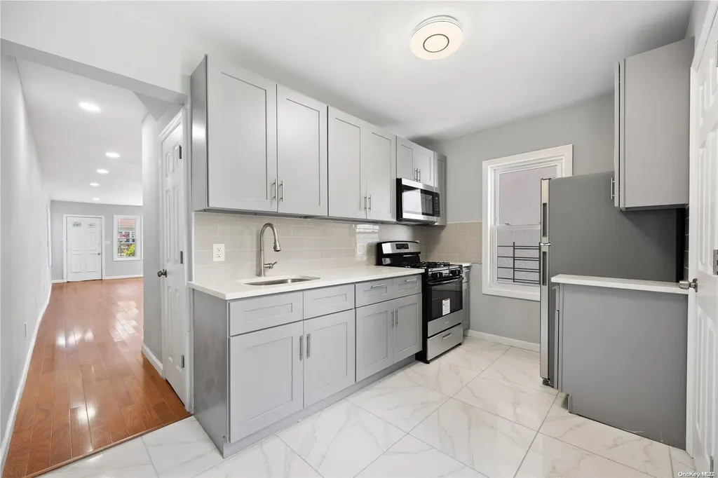 283 E 42nd Street Brooklyn NY 11203