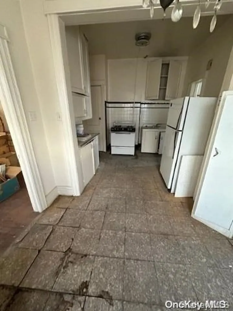 1049 Belmont Avenue Brooklyn NY 11208